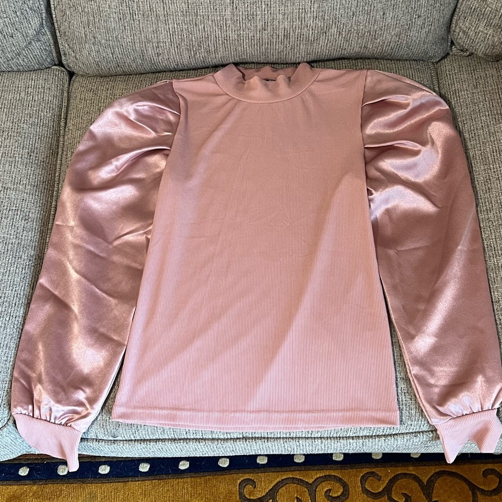Pink Sweater, size M, Puffy Sleeves